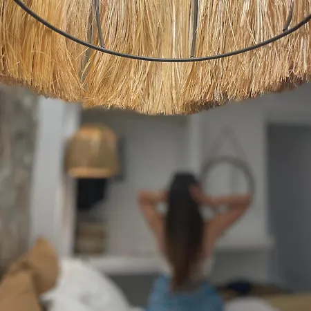 Konstantza's Deluxe *