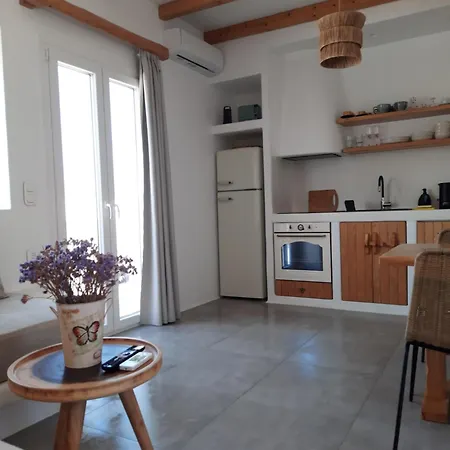 Konstantza's Deluxe Апартаменты Naxos City