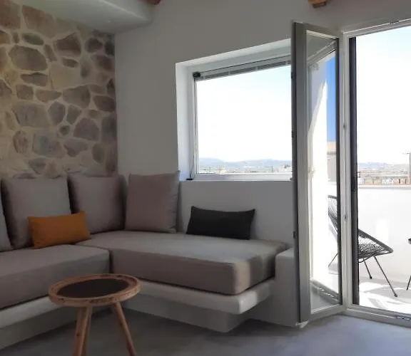 Апартаменты Konstantza's Deluxe Naxos City