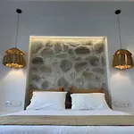 Konstantza's Deluxe