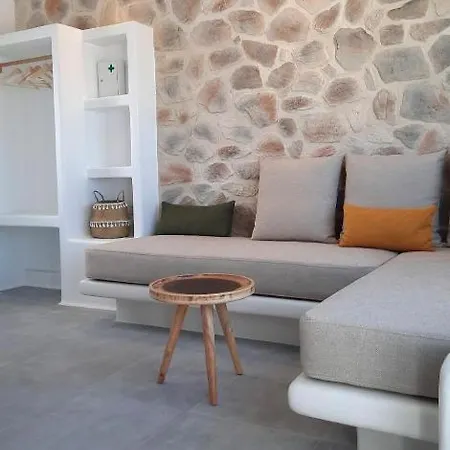 Konstantza's Deluxe Apartment